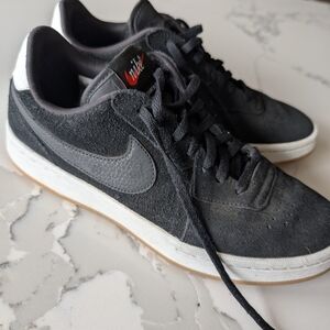 Nike Black and Gray Sneakers